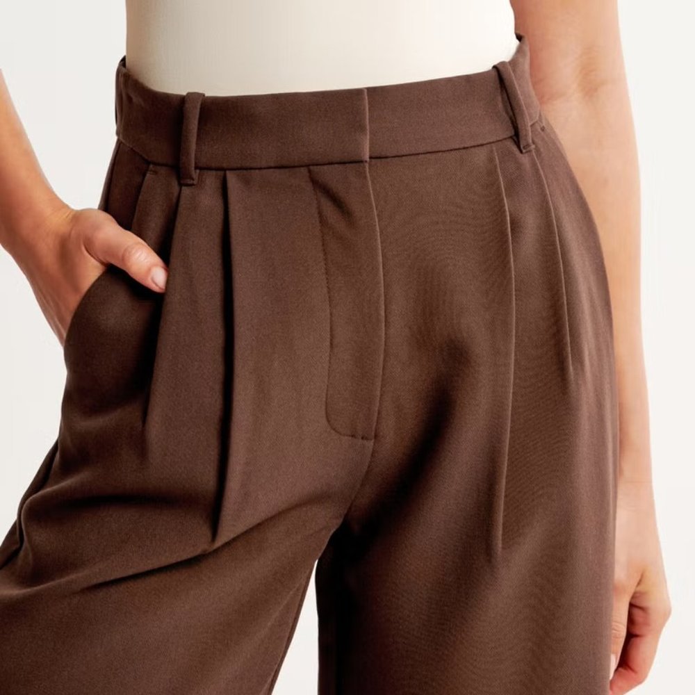NWT - Abercrombie & Fitch Sloane Tailored Pant